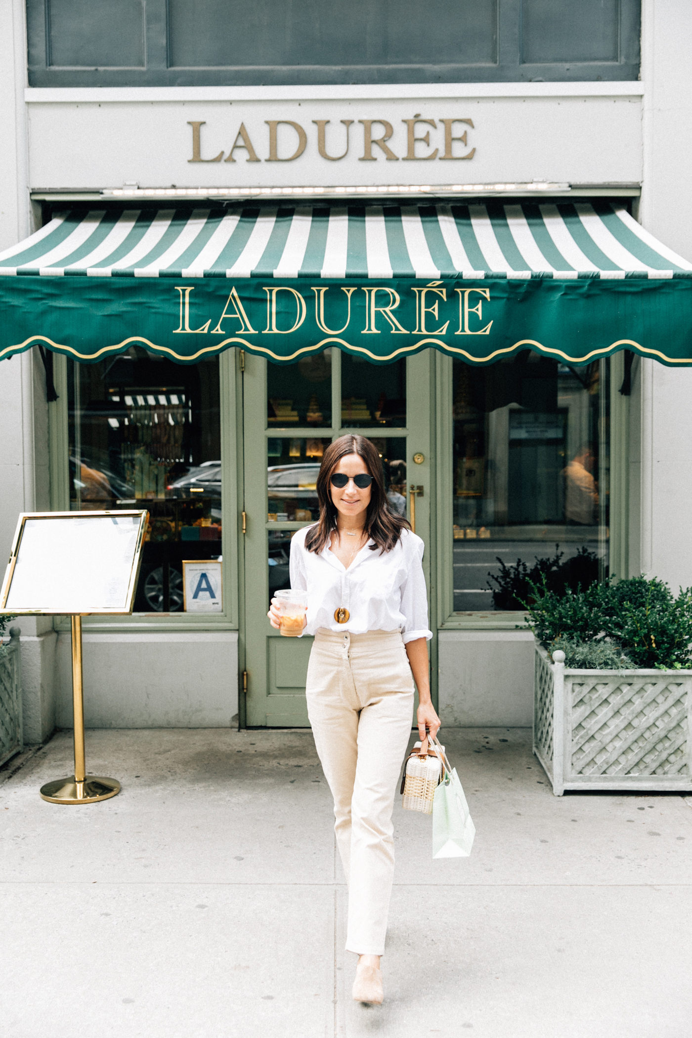 neutral summer outfit