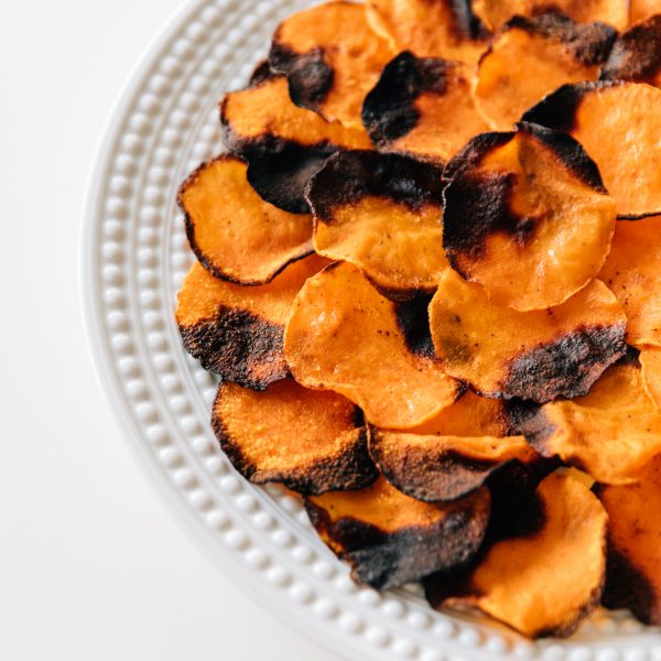 How to Prepare Vegetable Chips Without the Calories